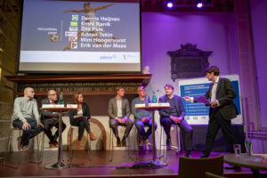 Het panel met v.l.n.r. Emre Kanik, Adnan Tekin, Zita Pels, Dennis Heijnen, Wim Hoogervorst en Erik van der Maas. (Foto: Team Sportservice/Michel van Bergen)